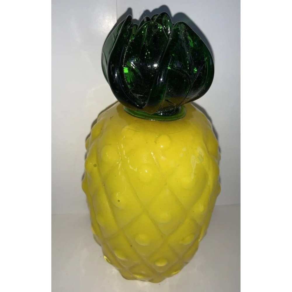 Vintage Glass Pineapple Figure Paperweight WELCOME